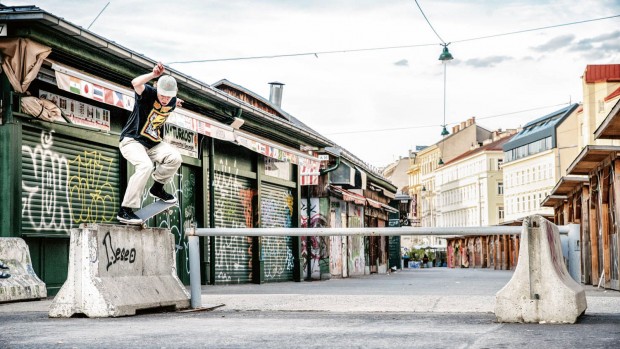 SIMO_MAKELA_OLLIE_OVER_BS_NOSEGRIND_VIENNA