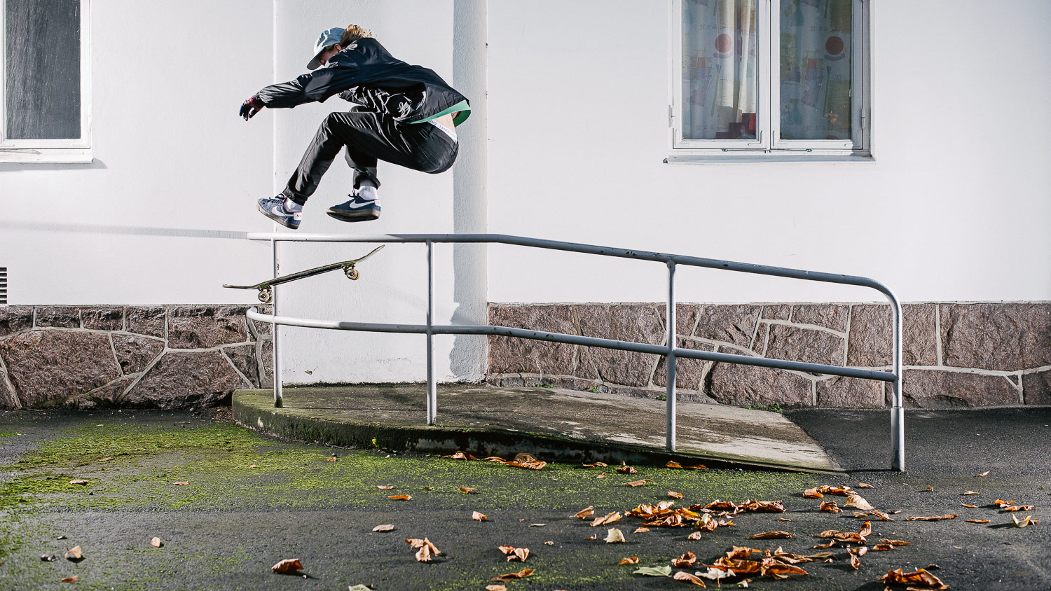 16-9 Amandus_OllieHippyjump_Bernstal